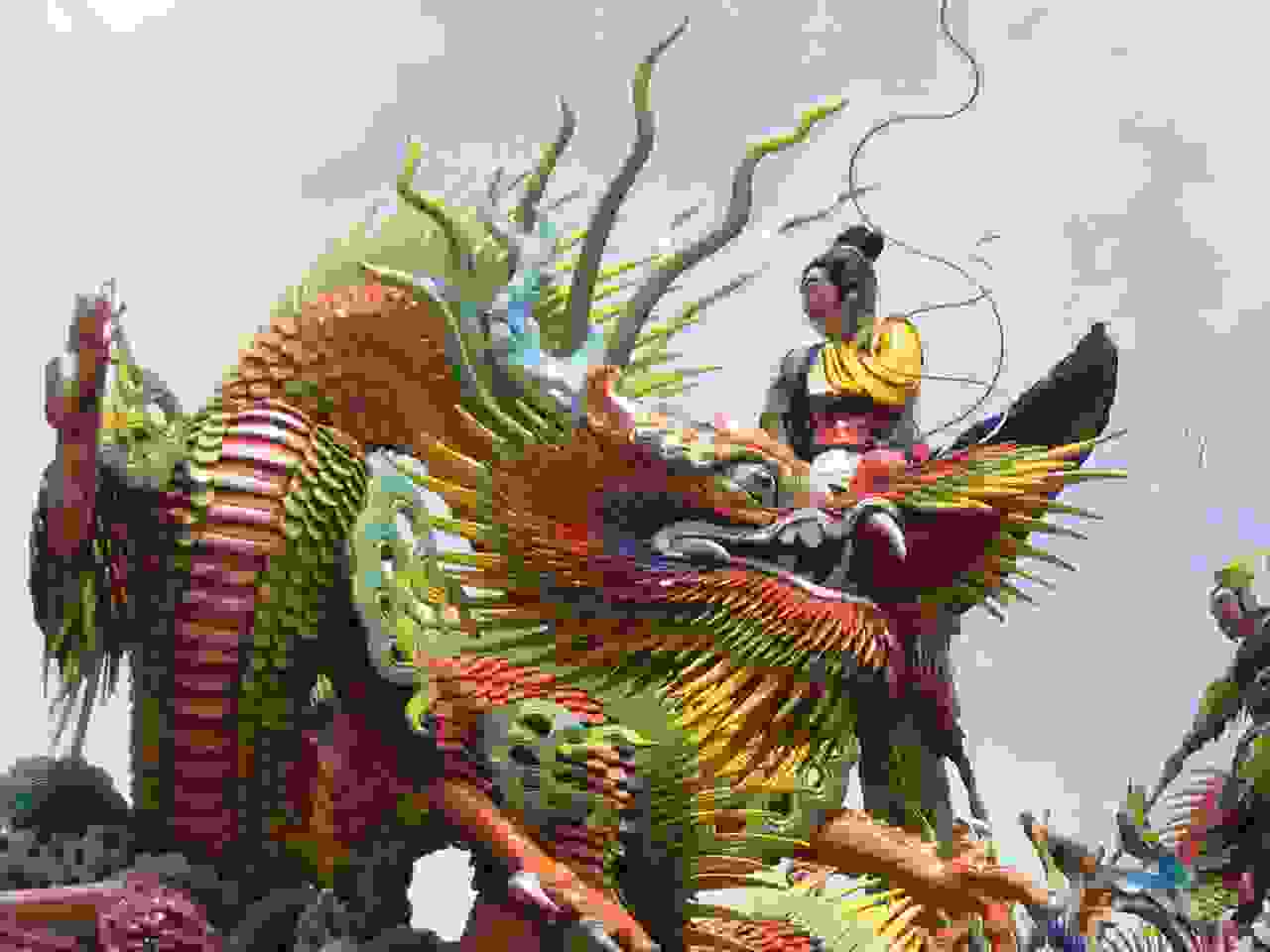 Rooftop dragon in Taiwan