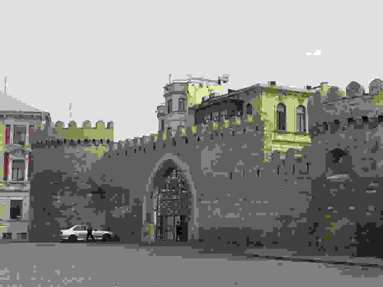Baku city wall gate