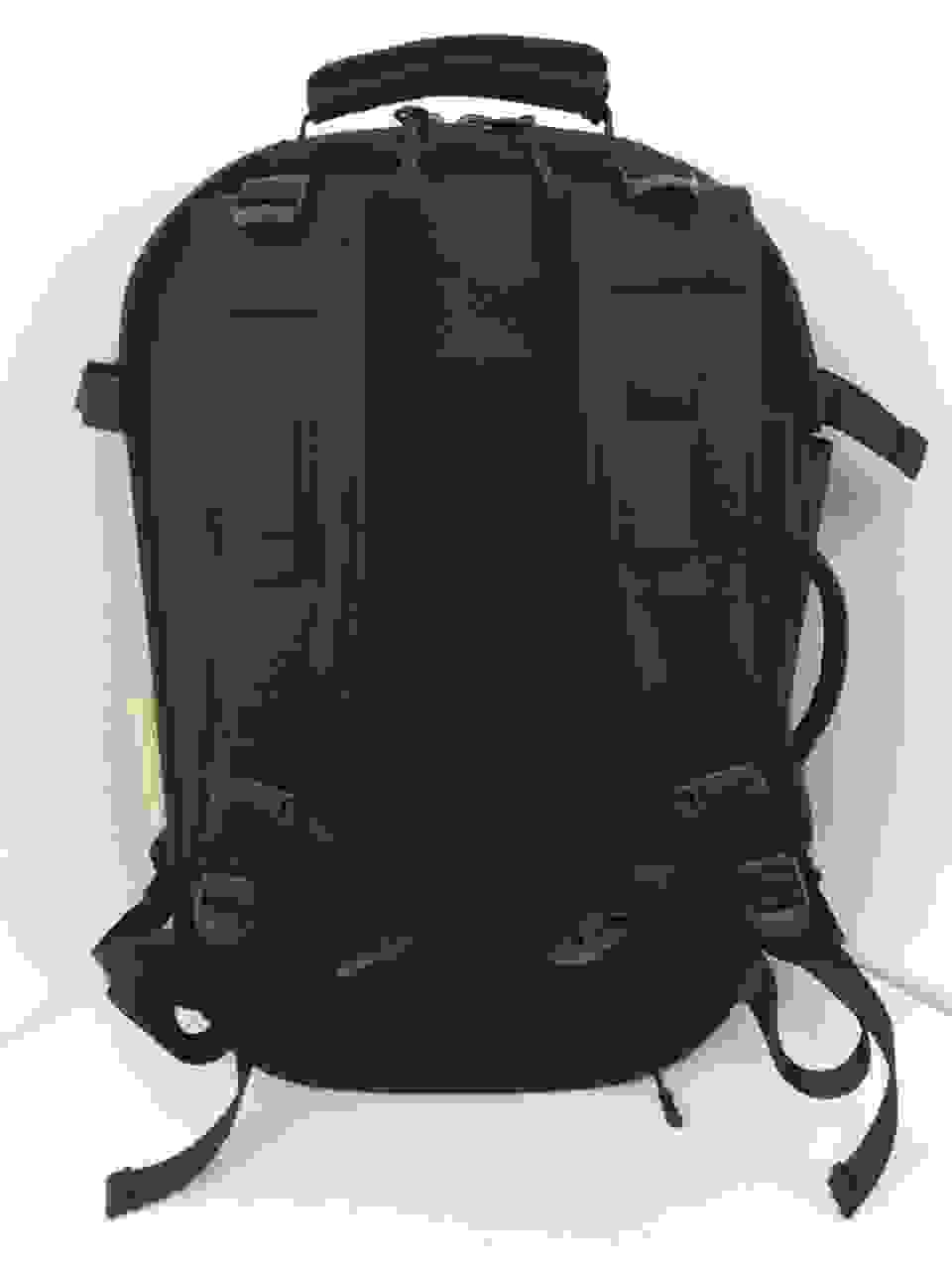 Aer Travel Pack shoulder straps