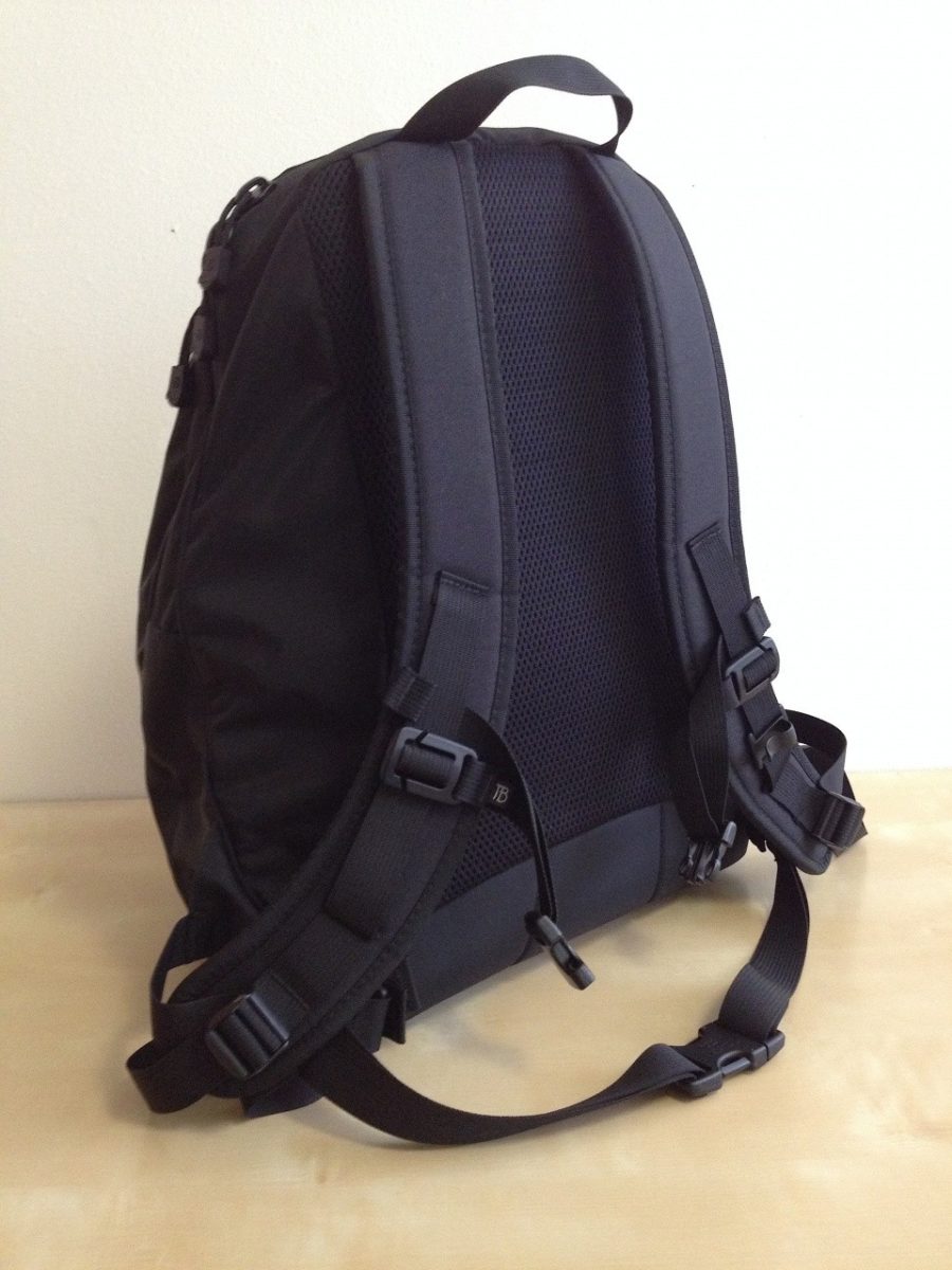 The Tom Bihn Synapse: Probably the best laptop daypack for