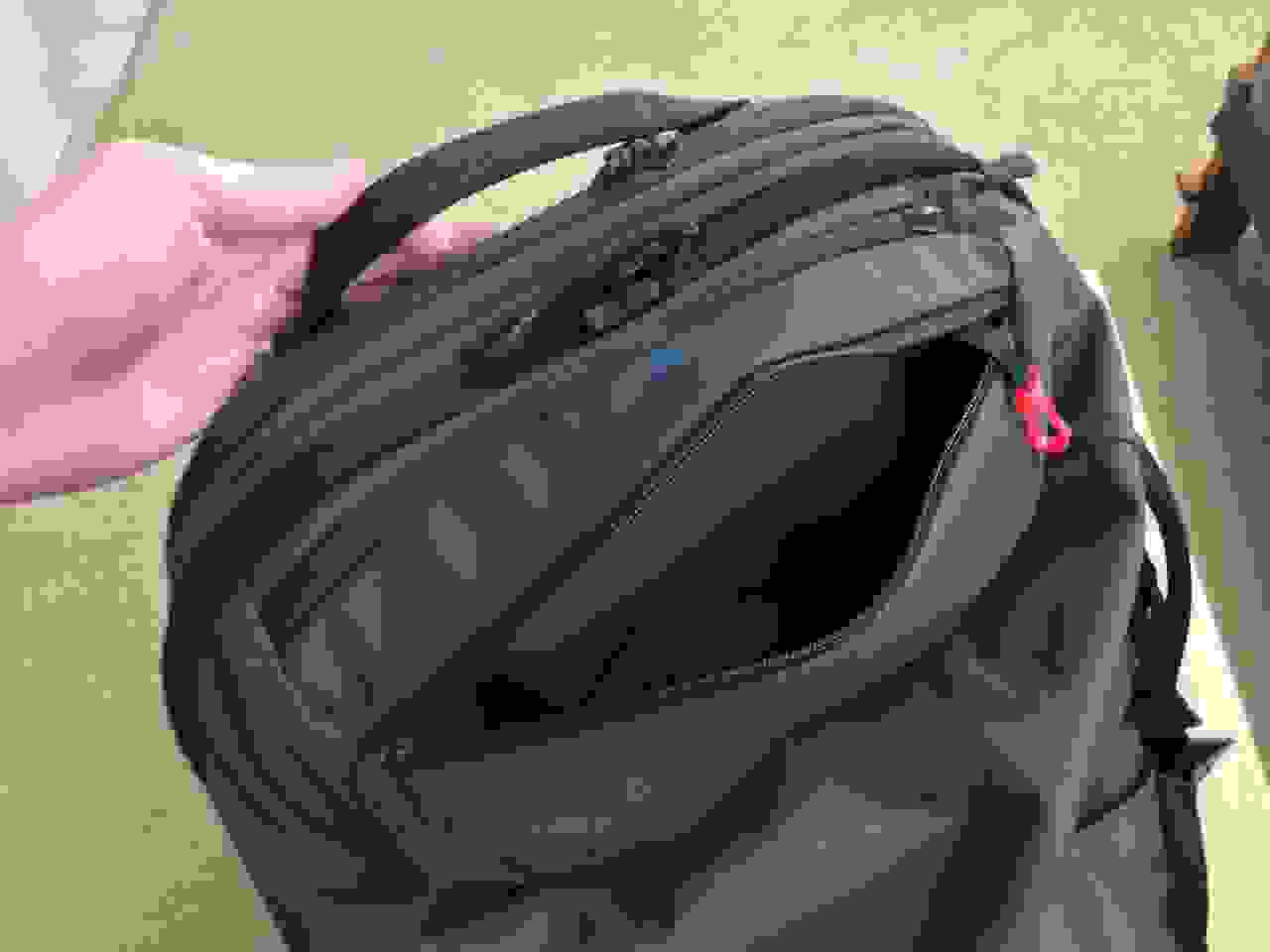 Minaal backpack exterior pockets
