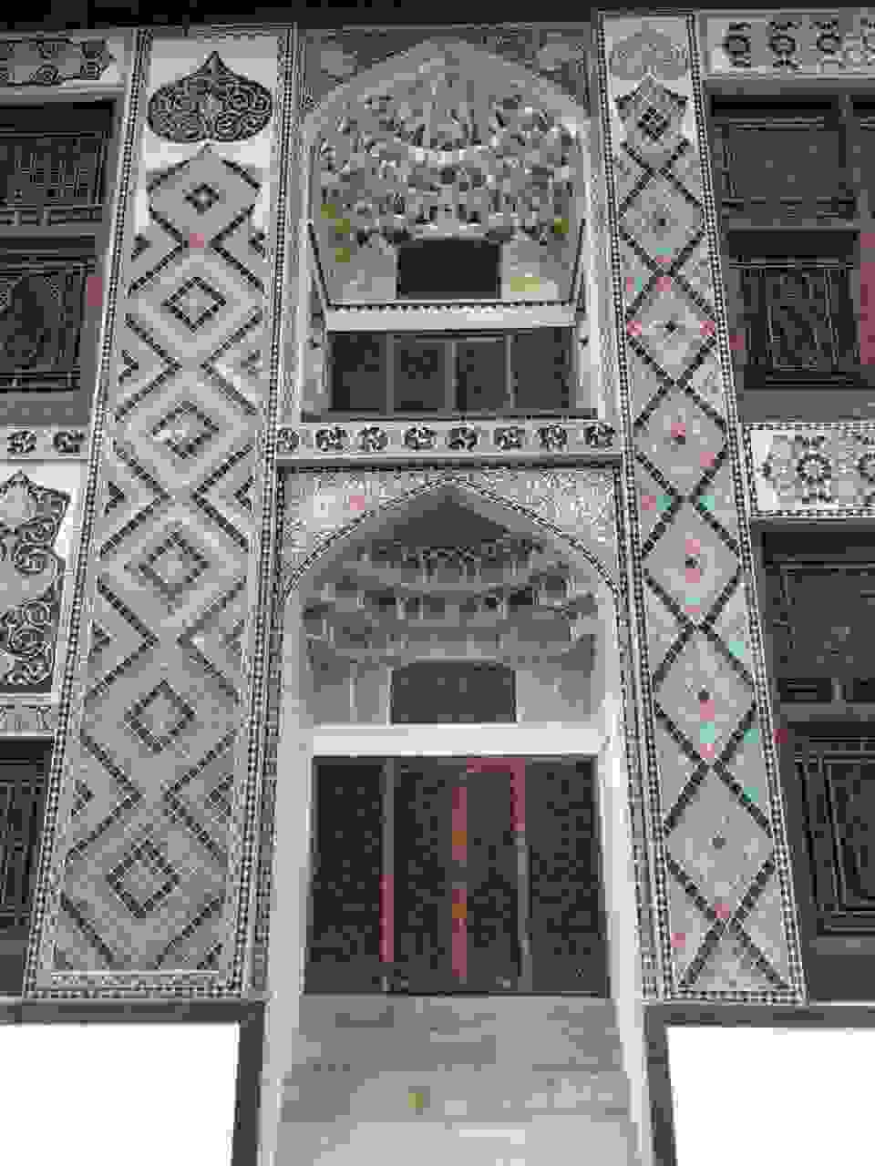 Khansaray windows