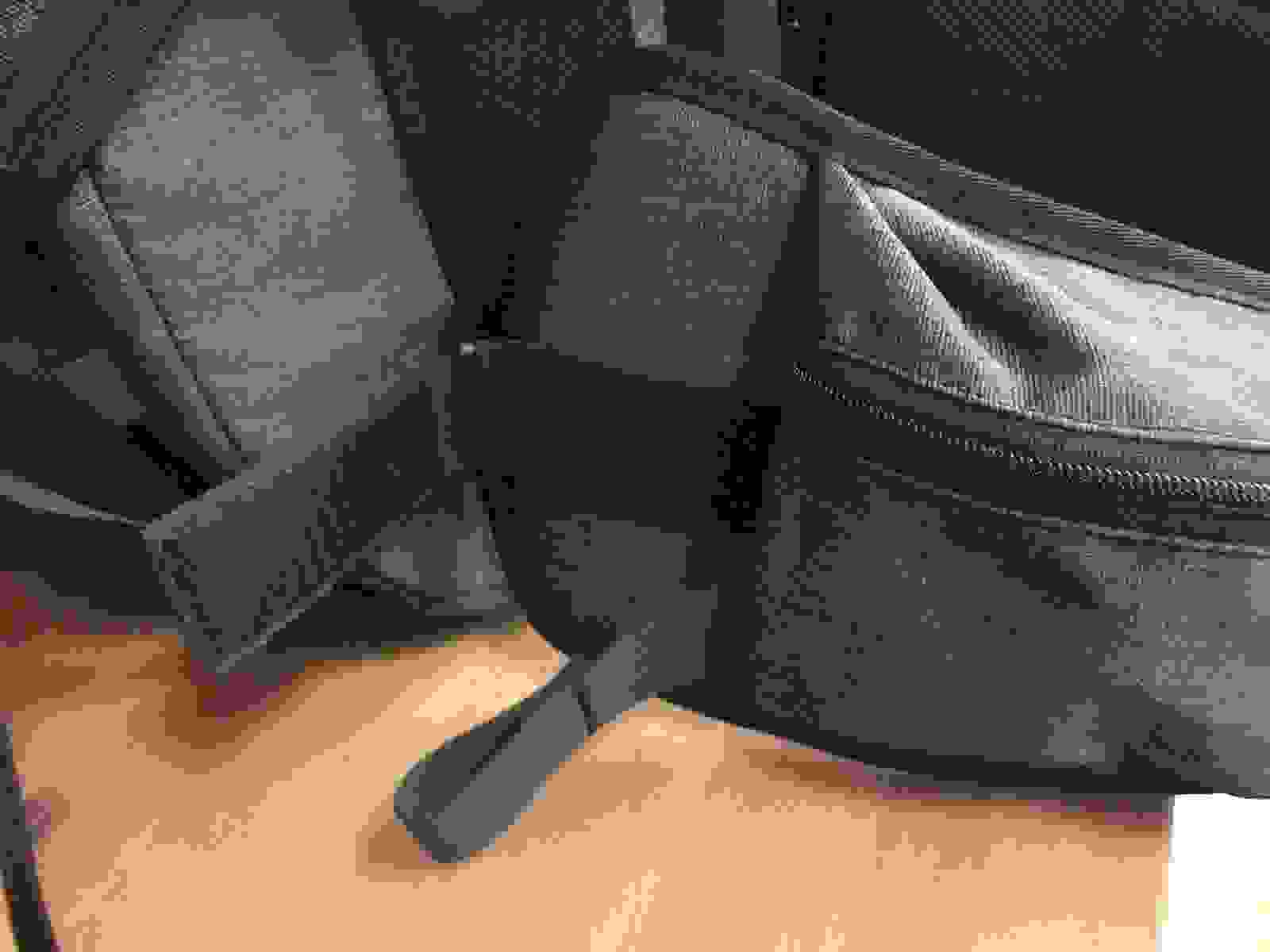 Tortuga Setout Backpack hip belt detachment demo